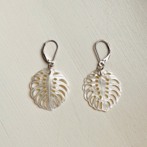 Cercei cu frunză mică de sidef